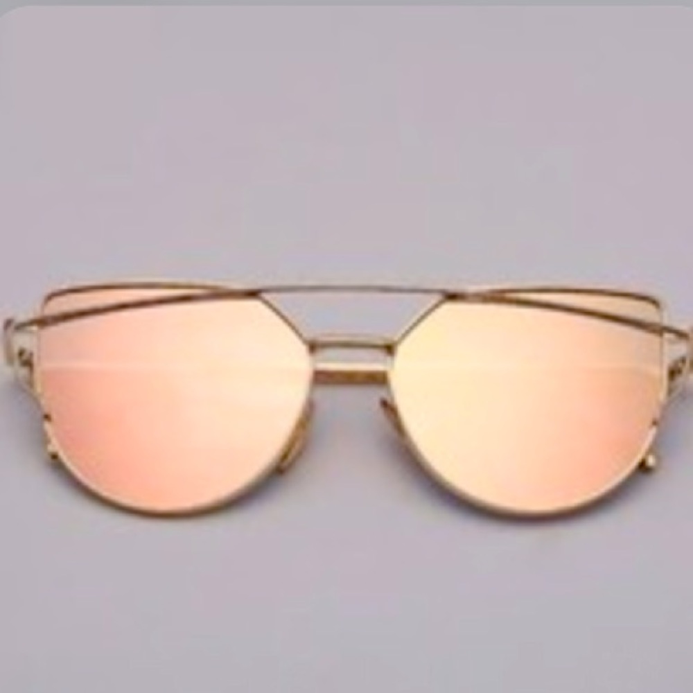 Mirrored cat eye sunglasses